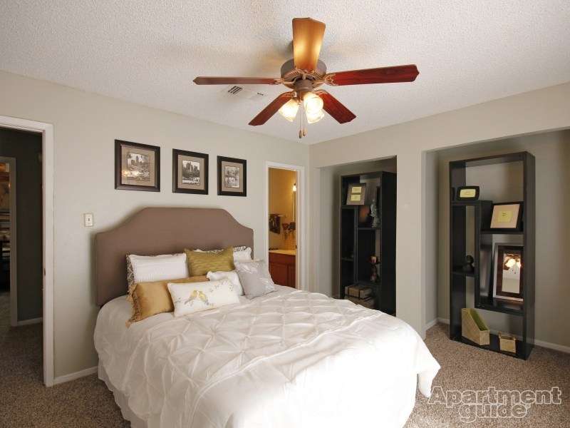 Bellaria Townhomes | 2218 Place Rebecca Ln, Houston, TX 77090, USA | Phone: (281) 537-1277