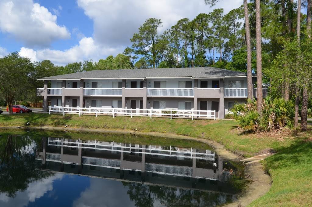 Serotina Lakes Apartments | 4295 Sunbeam Rd, Jacksonville, FL 32257, USA | Phone: (904) 379-5539