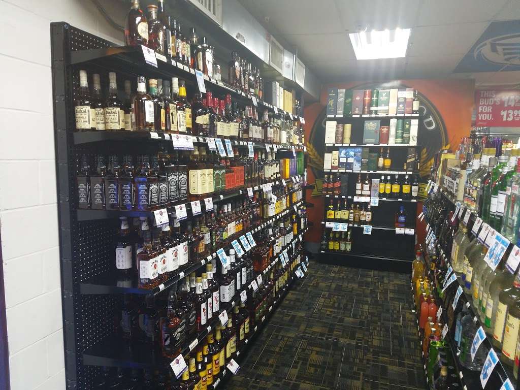 Worlds Liquors | 2422 NW Vivion Rd, Riverside, MO 64150 | Phone: (816) 587-9082