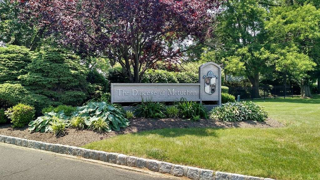 Holy Cross Burial Park & MSLM | 840 Cranbury South River Rd, Monroe Township, NJ 08831 | Phone: (800) 943-8400