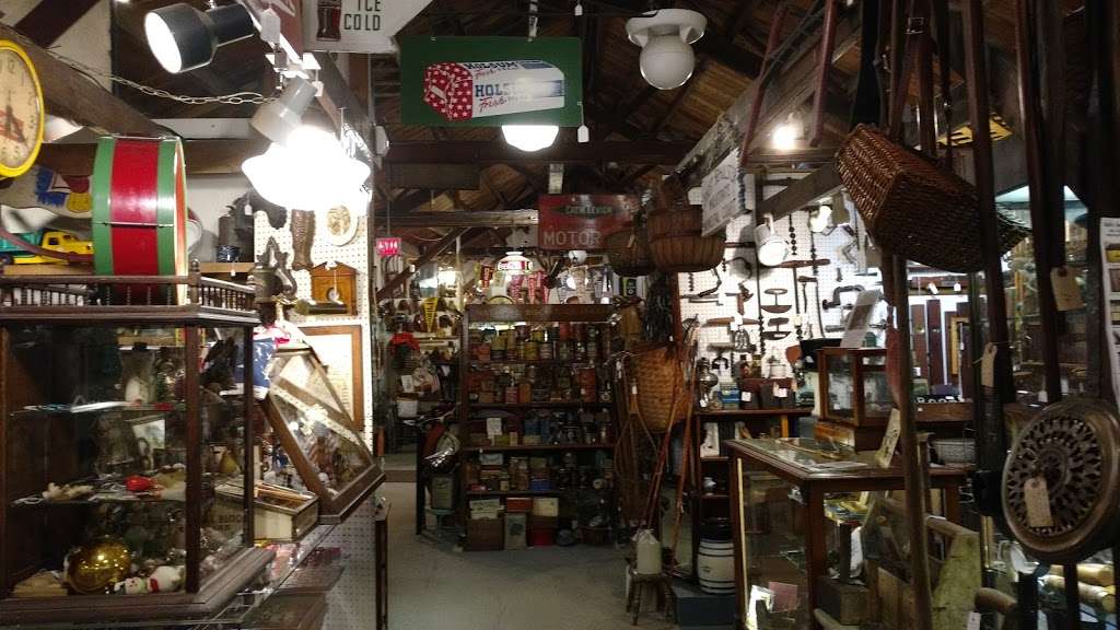 Lafayette Mill Antiques Center | 12 Morris Farm Rd, Lafayette Township, NJ 07848, USA | Phone: (973) 383-0065