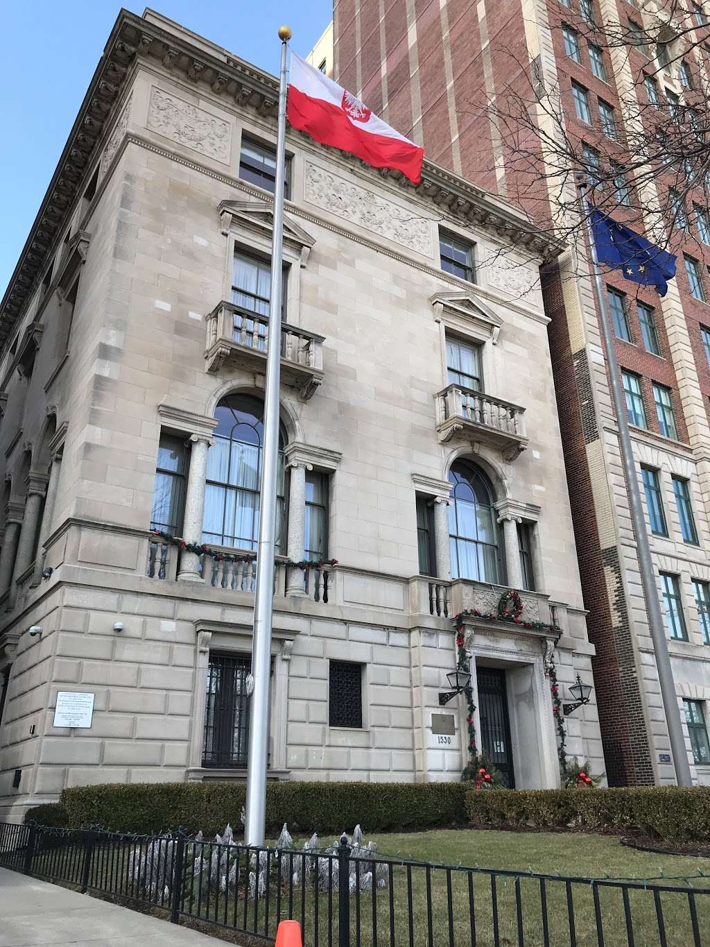 Consulate General of Poland | 1530 N Lake Shore Dr, Chicago, IL 60610, USA | Phone: (312) 337-8166
