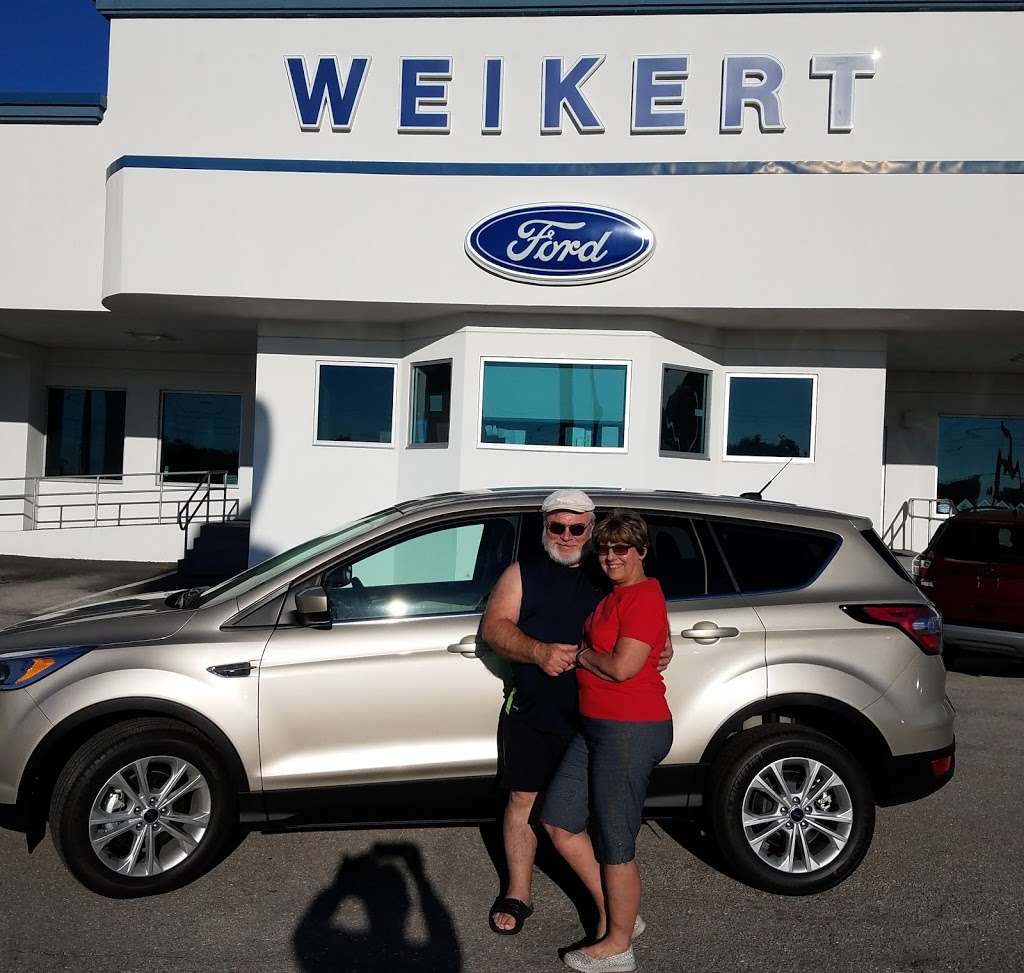 Weikert Ford | 21399 US-27, Lake Wales, FL 33859, USA | Phone: (800) 442-7944