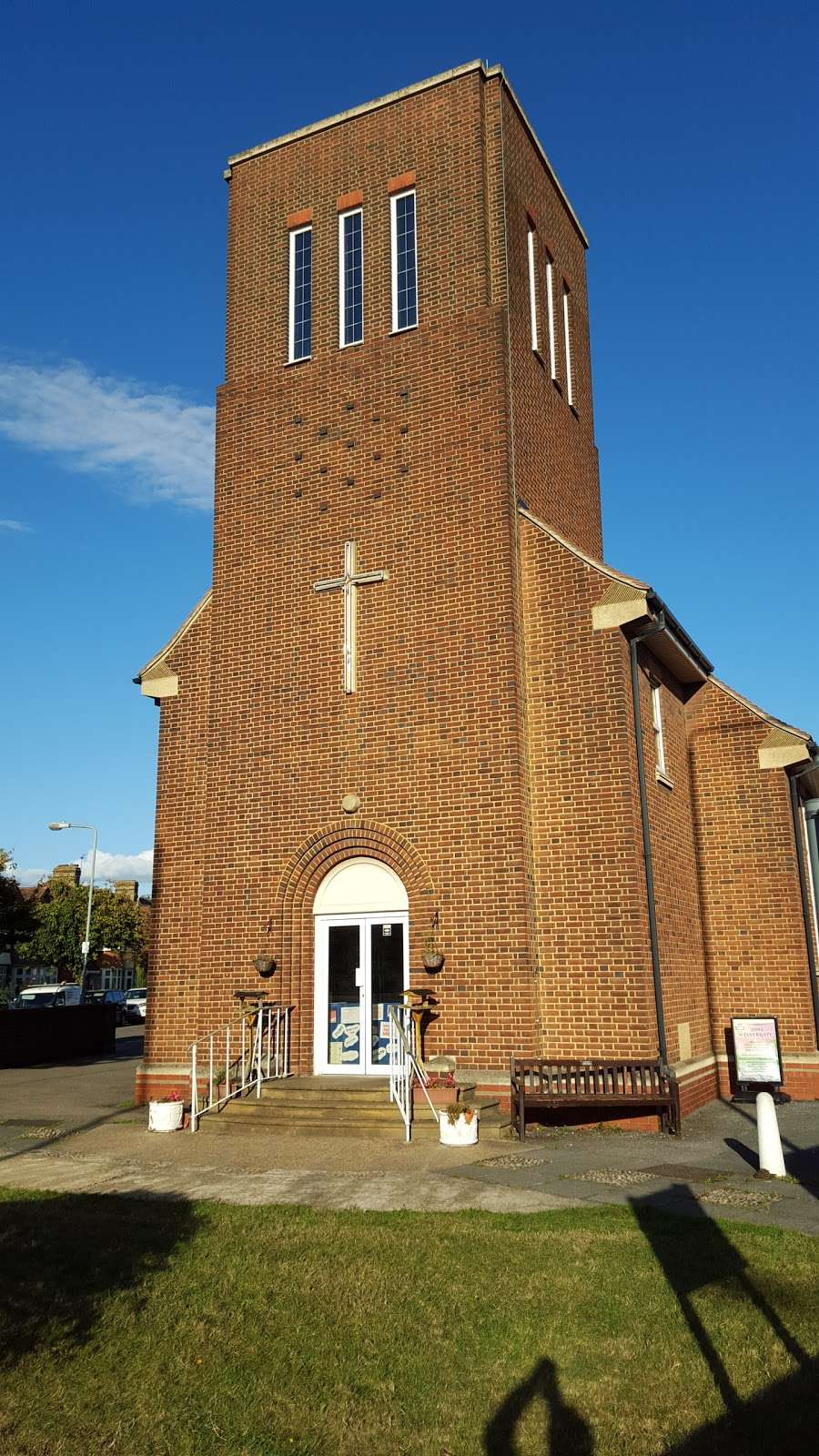 Barkingside Methodist Church | Fremantle Rd, Ilford, Barkingside IG6 2AZ, UK | Phone: 020 8550 8623