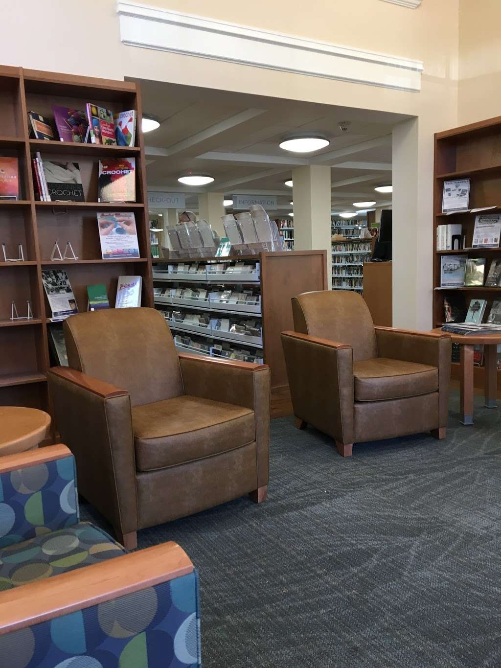 Larchmont Public Library | 121 Larchmont Ave, Larchmont, NY 10538, USA | Phone: (914) 834-2281