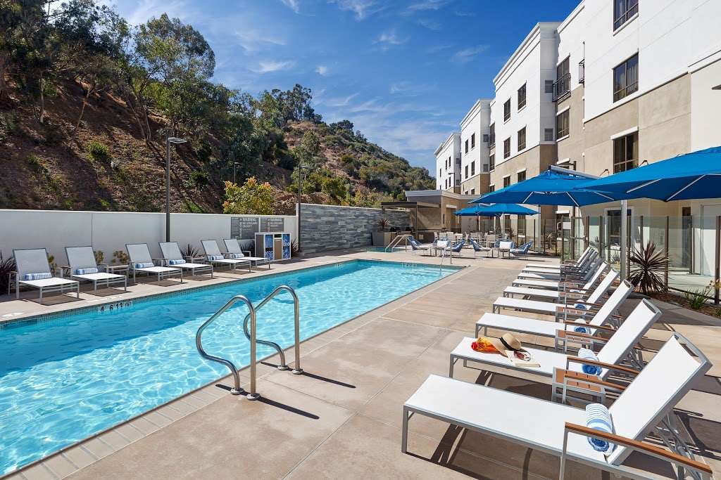 Homewood Suites by Hilton San Diego Hotel Circle/SeaWorld Area | 2201 Hotel Cir S, San Diego, CA 92108, USA | Phone: (619) 881-6800