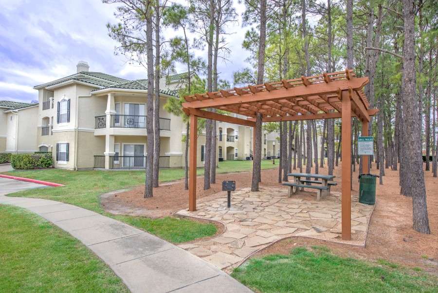 Chandler Park Apartments | 1950 Eldridge Pkwy, Houston, TX 77077 | Phone: (844) 358-0841