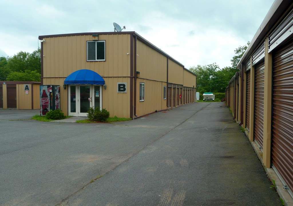 Valley Self Storage | 37221 E Richardson Ln, Purcellville, VA 20132 | Phone: (540) 338-2400