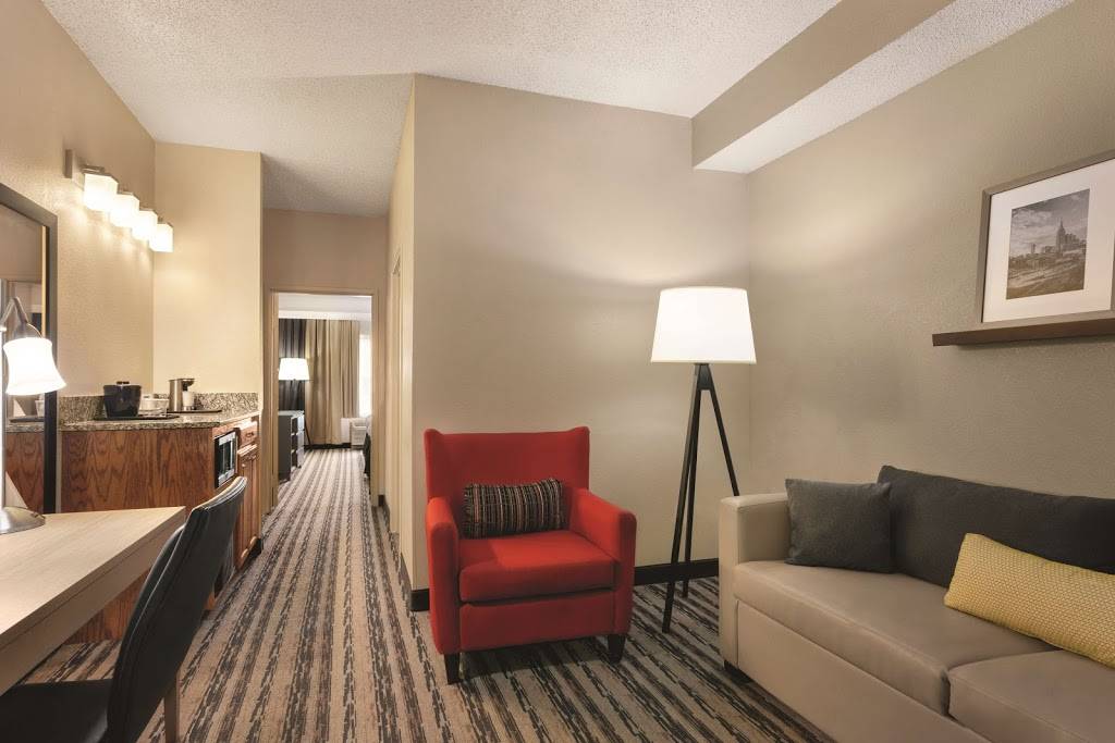 Country Inn & Suites by Radisson, Nashville Airport East, TN | 3423 Percy Priest Dr, Nashville, TN 37214, USA | Phone: (615) 277-1099