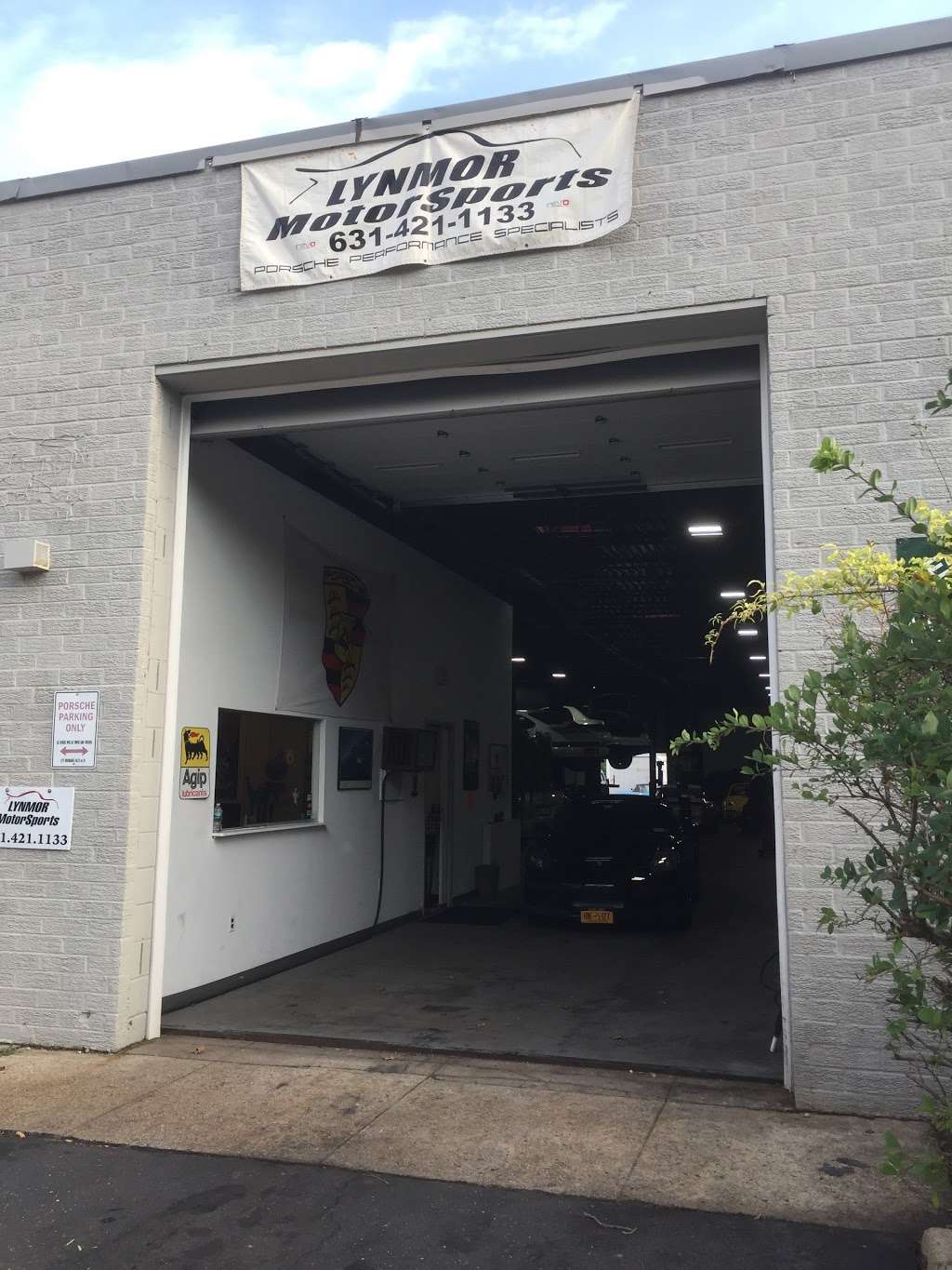 Lynmor Motorsports | 138 Railroad St, Huntington Station, NY 11746, USA | Phone: (631) 421-1133