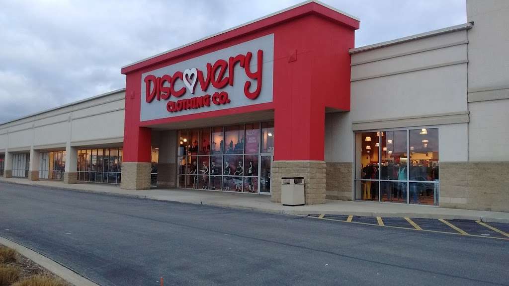 Discovery Clothing | 705 US-41, Schererville, IN 46375, USA | Phone: (219) 864-8444