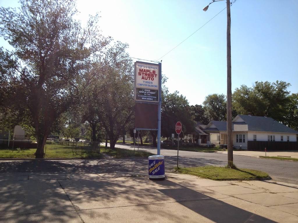 Maple Street Tire Mart | 2002 W Maple St, Wichita, KS 67213, USA | Phone: (316) 944-5454