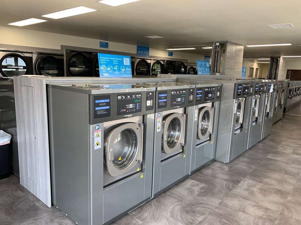 Evans Express Laundry Center | 835 31st St, Evans, CO 80620, USA | Phone: (970) 353-0442