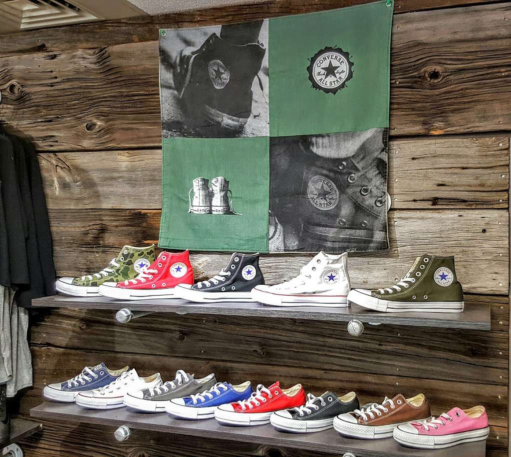 Sneaker Den | 3822 Lincoln Hwy, Downingtown, PA 19335, USA | Phone: (610) 269-7499