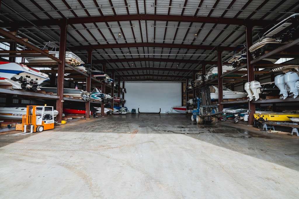 MarineMax Baltimore | 1800 S Clinton St, Baltimore, MD 21224, USA | Phone: (410) 732-1260