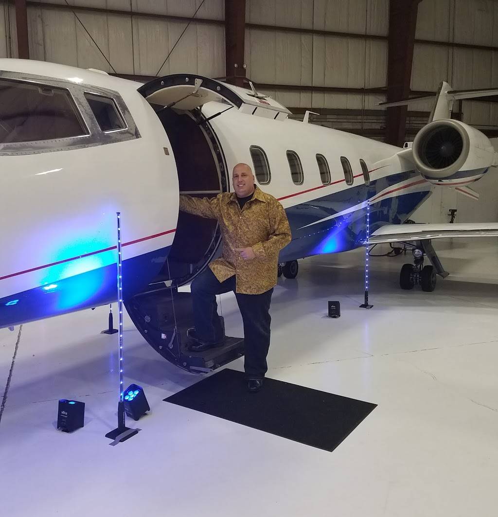 Prior Aviation Services Inc | 50 N Airport Dr, Buffalo, NY 14225, USA | Phone: (716) 633-1000