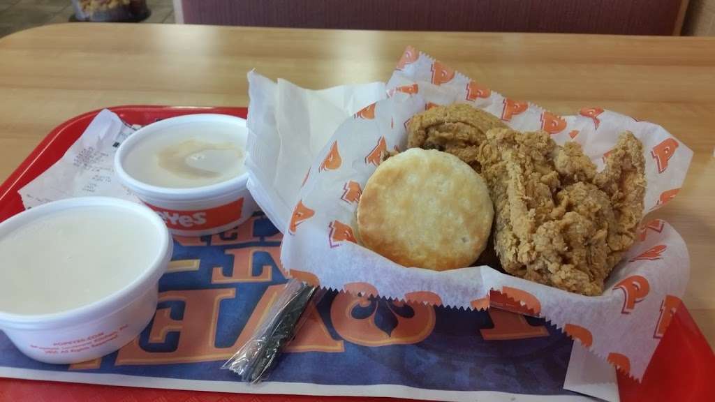 Popeyes Louisiana Kitchen | 7416 S Sam Houston Pkwy W, Houston, TX 77085 | Phone: (713) 723-2359