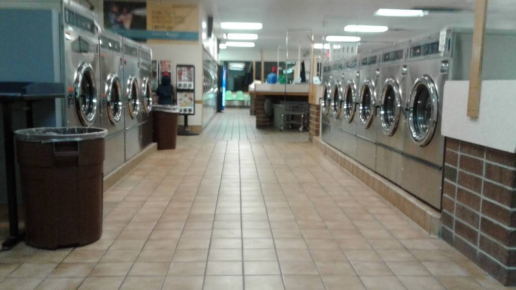 Suds Your Duds Coin Laundries | 547 N 27th St, Milwaukee, WI 53208, USA | Phone: (414) 462-6346