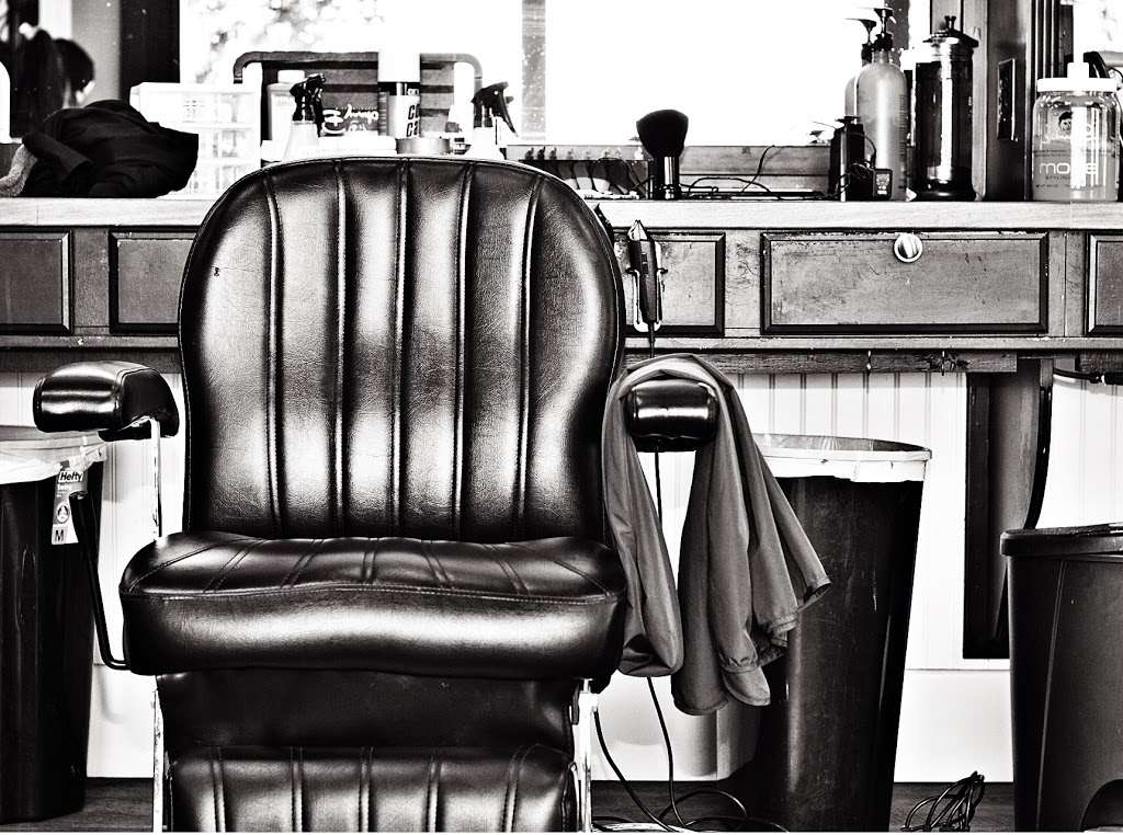 Mooses Barber Shop and Shave | 1020 Tierra Del Rey, Chula Vista, CA 91910, USA | Phone: (619) 271-7529