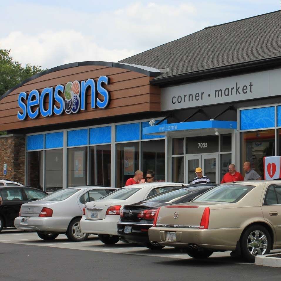 Seasons Corner Market | 2095 Diamond Hill Rd, Cumberland, RI 02864, USA | Phone: (401) 333-9870