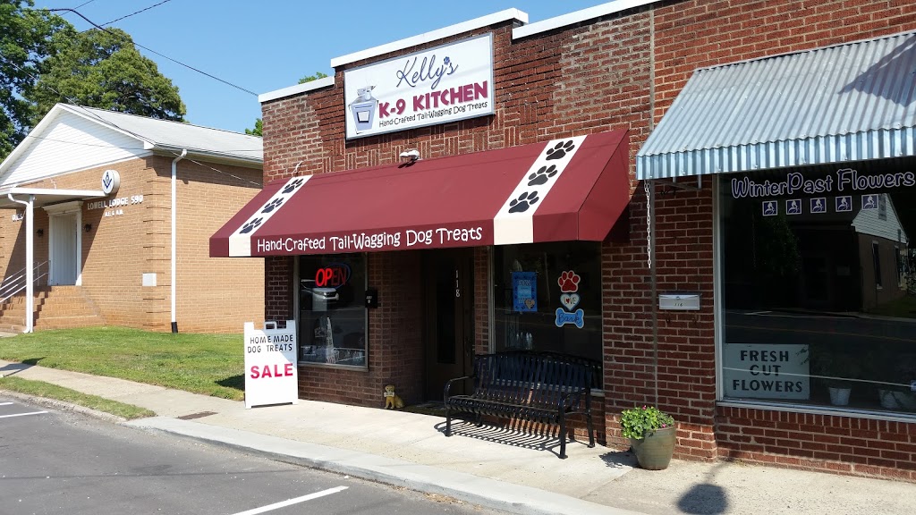 Kellys K-9 Kitchen | 118 N Main St, Lowell, NC 28098, USA | Phone: (704) 616-3760