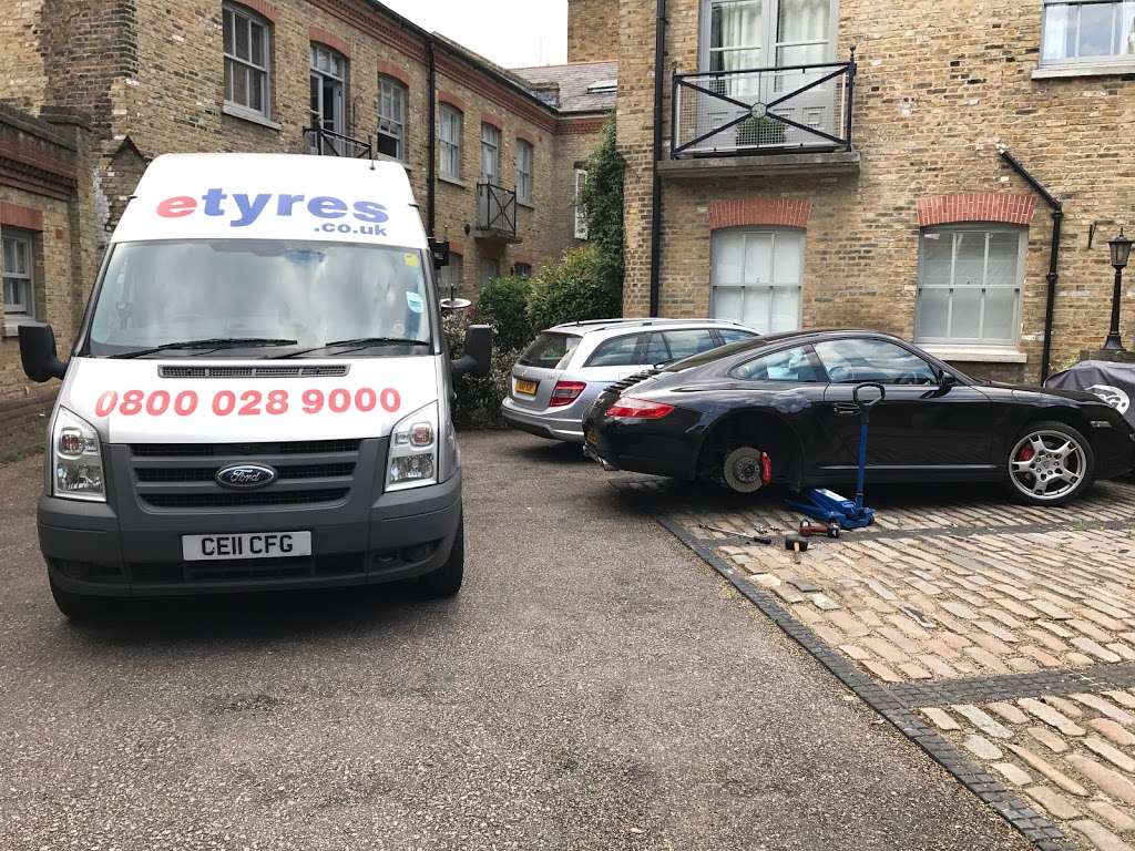 etyres North West London & East London, Mobile tyre fitting | 73 Cheddington Rd, London N18 1LU, UK | Phone: 020 8185 7751