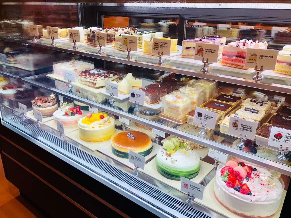Tous Les Jours, 4999 Old Orchard Shop Center East Ring Rd