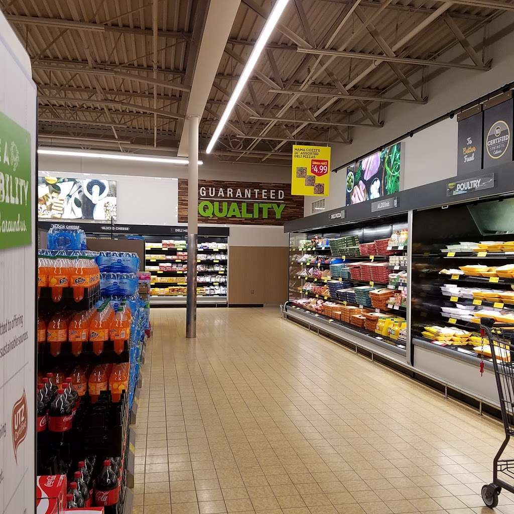 ALDI | 4415 Calumet Ave, Hammond, IN 46327, USA | Phone: (855) 955-2534 ALDI | 4415 Calumet Ave, Hammond, IN 46327, USA | Phone: (855) 955-2534