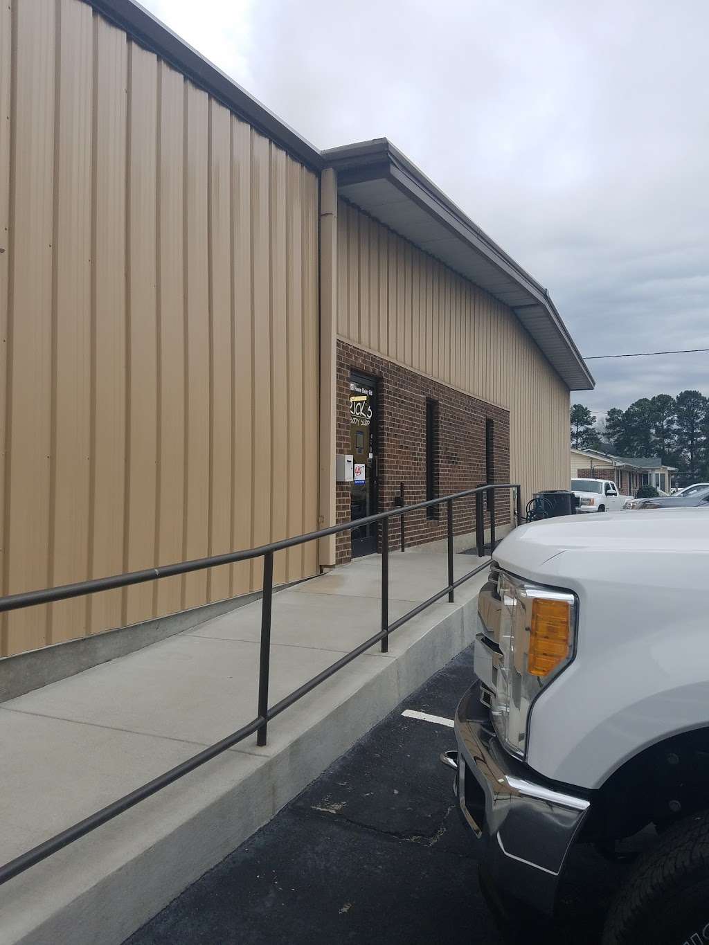 Rick's Body Shop 3206 Howe Dairy Rd, Gastonia, NC 28056