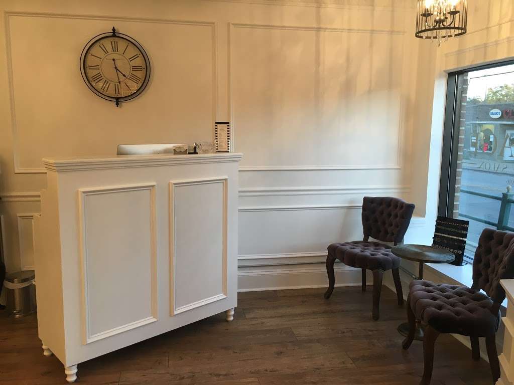 Vintage Boutique Salon | 38 Grand Ave, Fox Lake, IL 60020, USA | Phone: (847) 629-5733