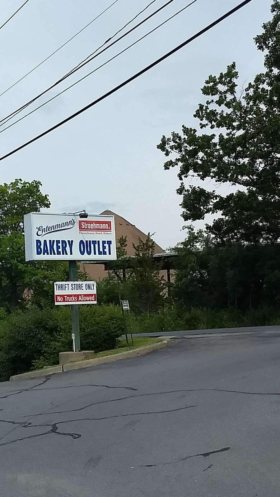 Entenmanns Bakery Outlet | 9Police Drive, Goshen, NY 10924, Goshen, NY 10924, USA | Phone: (845) 294-5282