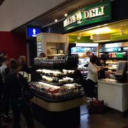 Dillys Deli | 3400 E Sky Harbor Blvd, Phoenix, AZ 85034, USA | Phone: (602) 273-3300