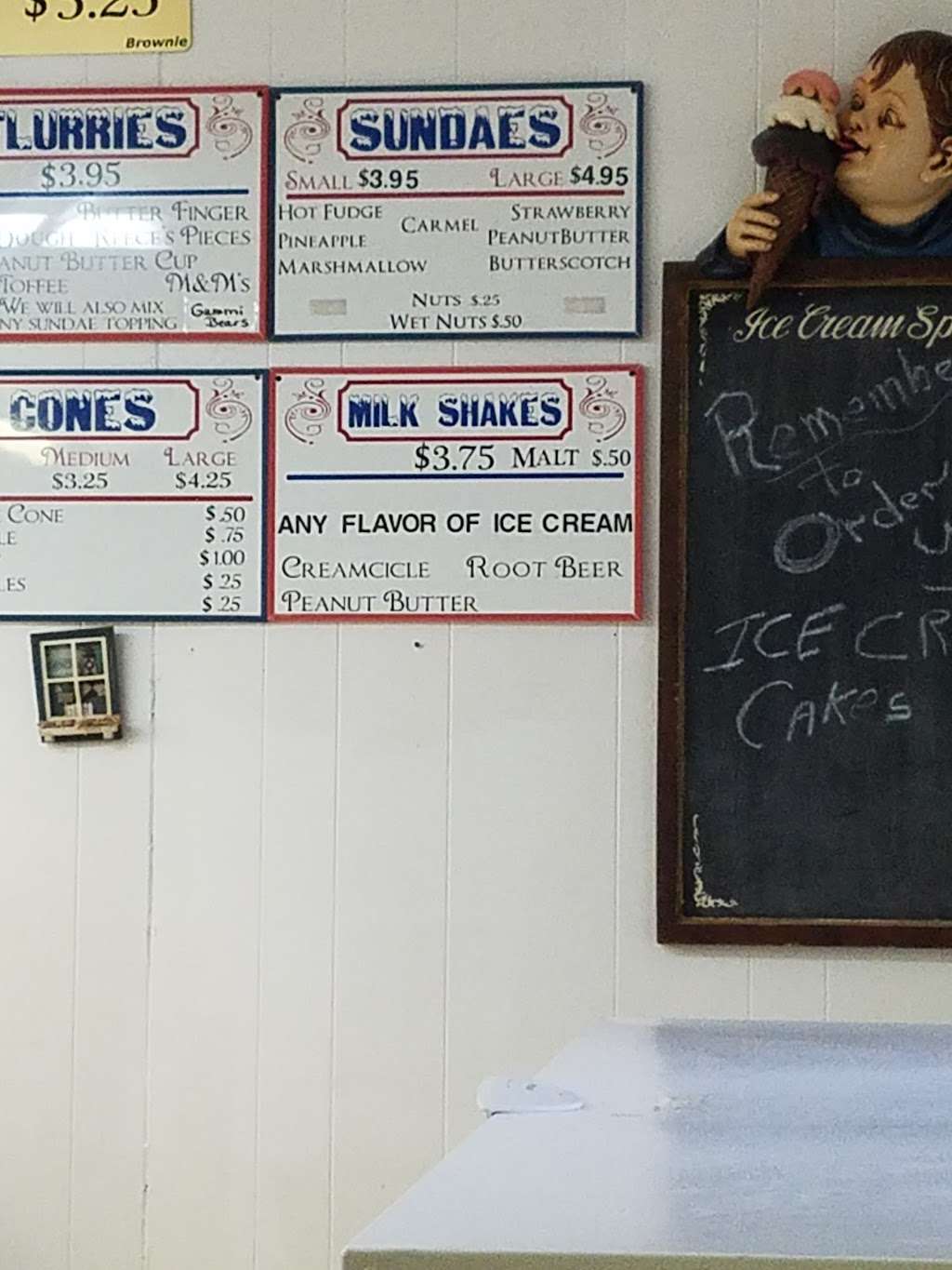 Lighthouse Station Ice Cream | 2171 NC-16 Business, Denver, NC 28037, USA | Phone: (704) 483-3699