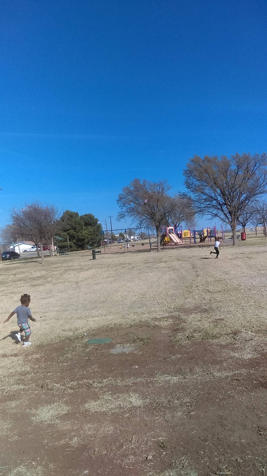 Clayton Carter Park | 701 Texas 289 Loop Frontage Rd, Lubbock, TX 79403, USA | Phone: (806) 775-2673