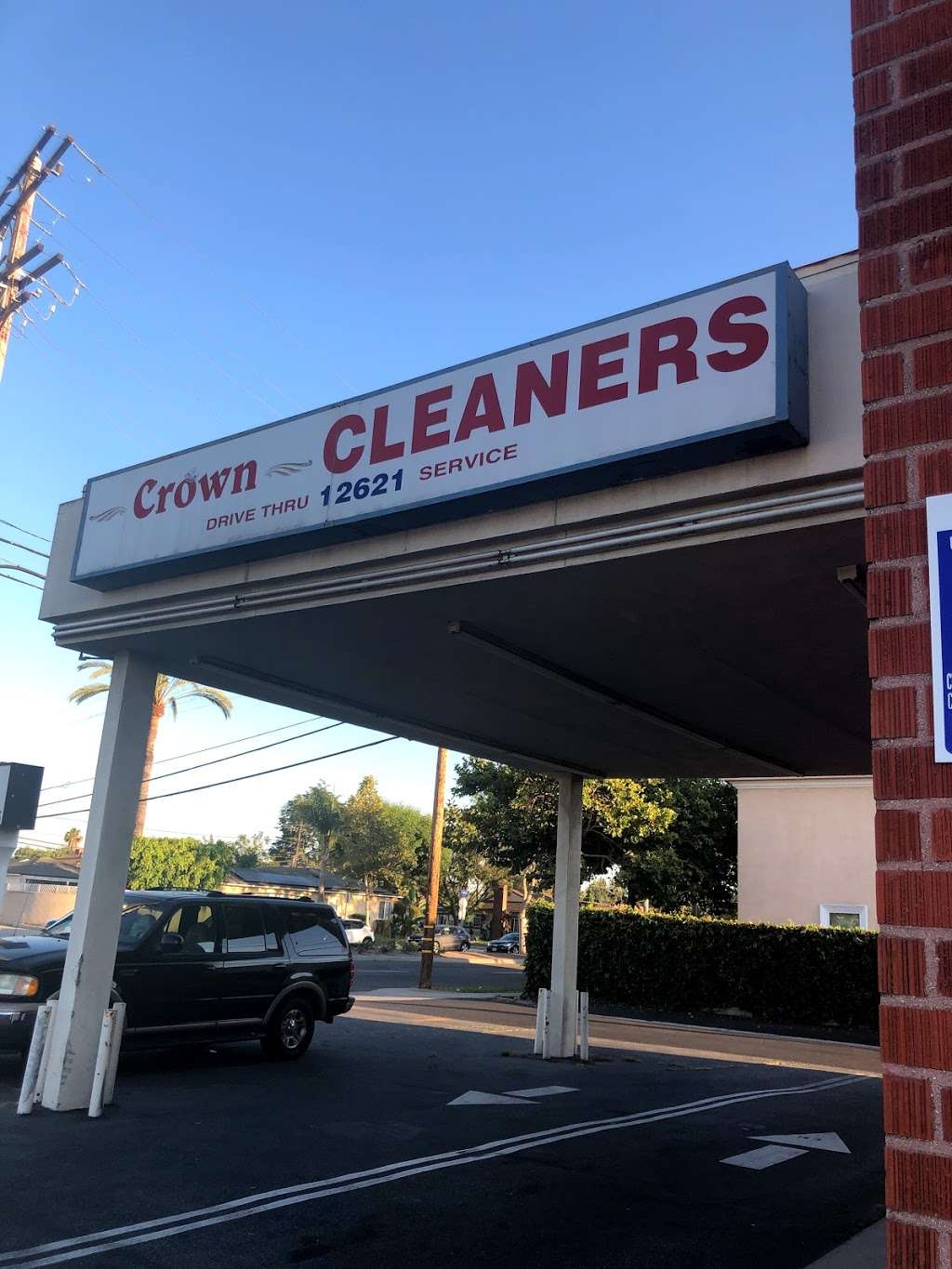 Crown Cleaners | 12621 Paramount Blvd, Downey, CA 90242, USA | Phone: (562) 923-2292