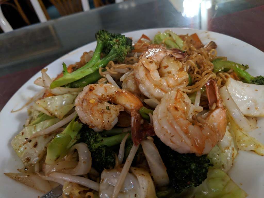 Thai Plate Restaurant | 10311 Hawthorne Blvd #1509, Inglewood, CA 90304, USA | Phone: (310) 412-0111