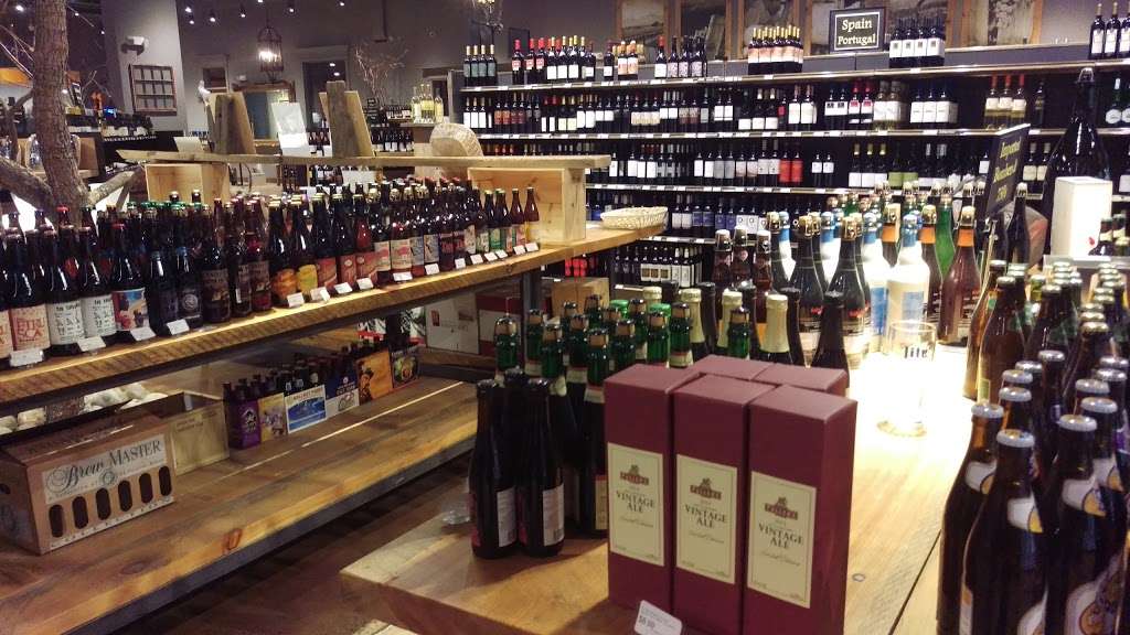 Max Wine & Spirits | 40A, Mill Plain Rd, Danbury, CT 06811 | Phone: (203) 792-7777