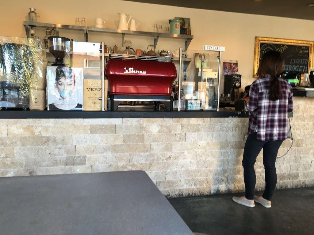 Awesome Coffee | 3959 Wilshire Blvd A21, Los Angeles, CA 90010, USA | Phone: (213) 674-7558