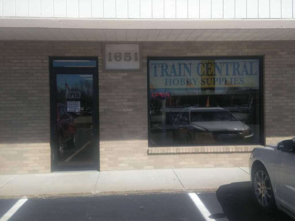 Train Central | 1651 Shadeland Ave, Indianapolis, IN 46219, USA | Phone: (317) 375-0832