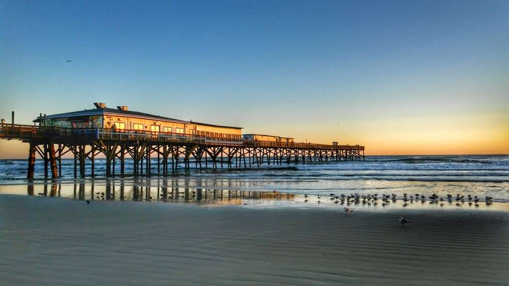 Sunglow Fishing Pier | 3701 S Atlantic Ave, Daytona Beach, FL 32118, USA | Phone: (386) 756-4219