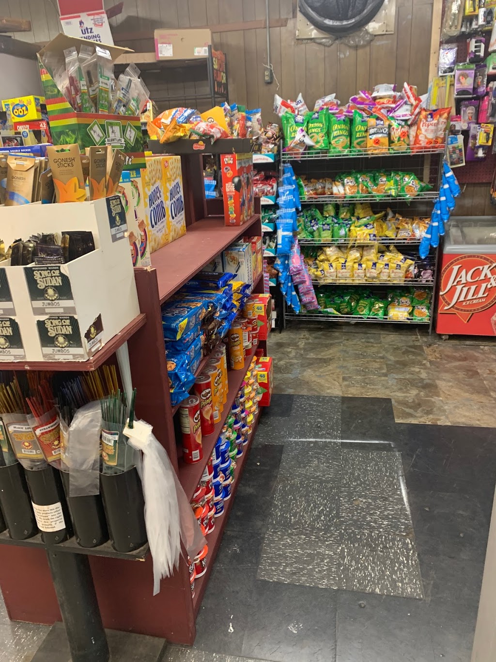 Bexx Convenience Store | 3202 Chelsea Terrace, Baltimore, MD 21216, USA | Phone: (410) 367-4074