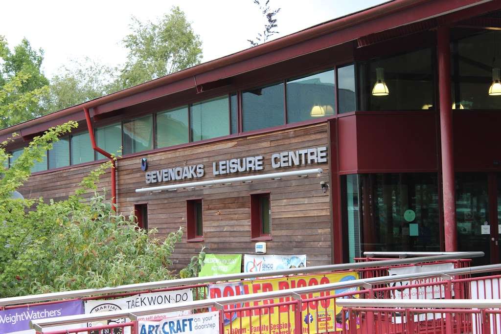 Sevenoaks Leisure Centre | Sevenoaks Leisure Centre, Buckhurst Ln, Sevenoaks TN13 1LW, UK | Phone: 01732 470700