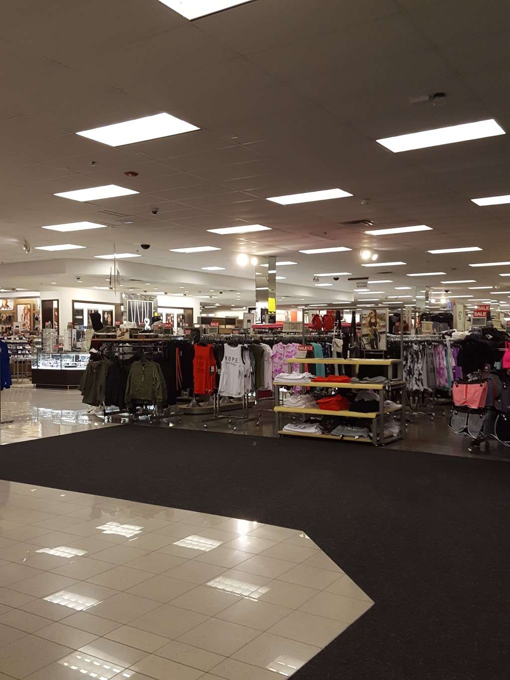 Kohls Quakertown | 200 N West End Blvd, Quakertown, PA 18951, USA | Phone: (215) 529-0812