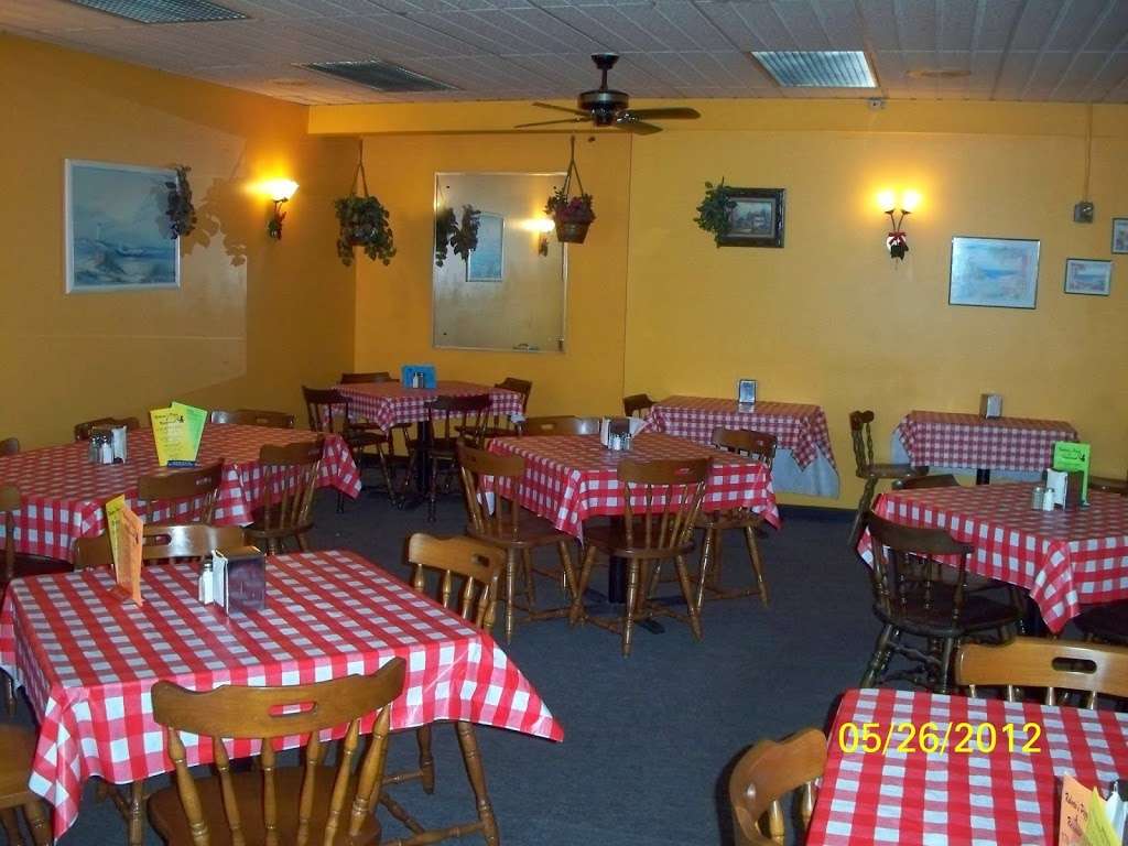 Robertos pizza and restaurant | 2668 PA-940, Pocono Summit, PA 18346, USA | Phone: (570) 839-1661