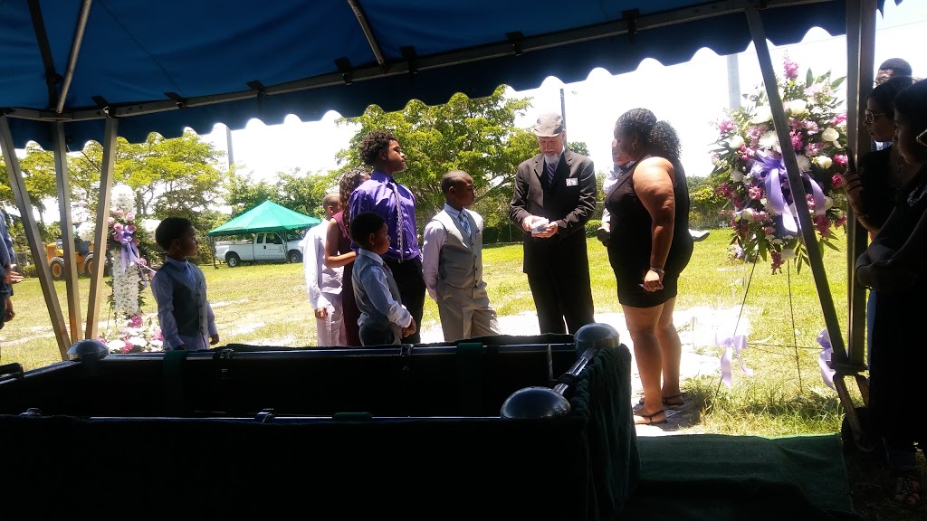 Chester Byrd Park | 1021 SW 12th Ave, Dania Beach, FL 33004, USA