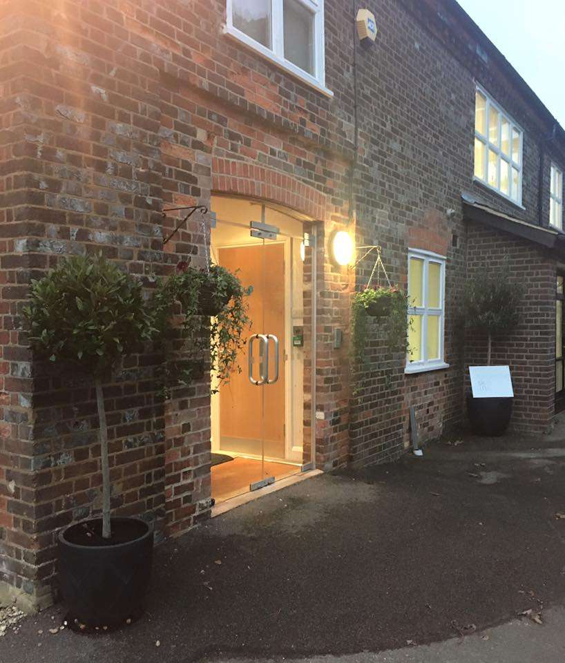 Haycock Physiotherapy | Harpenden Skin Clinic, The Coach House, Grove Farm, Pipers Lane, Harpenden AL5 1JR, UK | Phone: 07985 755369