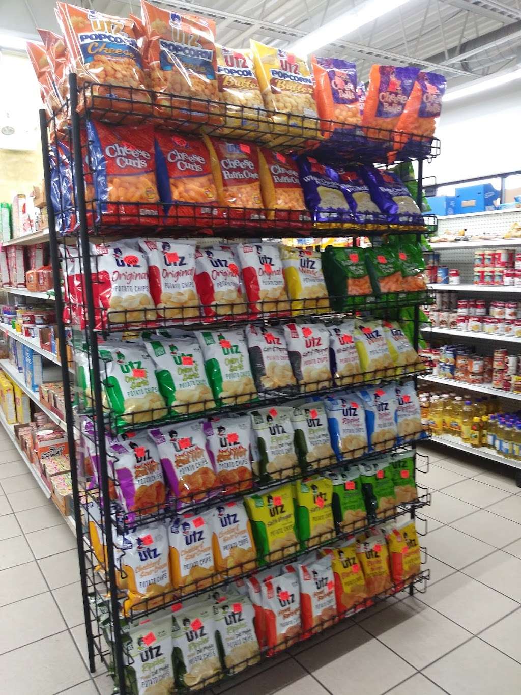 South Shore Food Mart | 7900 S South Shore Dr, Chicago, IL 60617, USA | Phone: (773) 362-1070