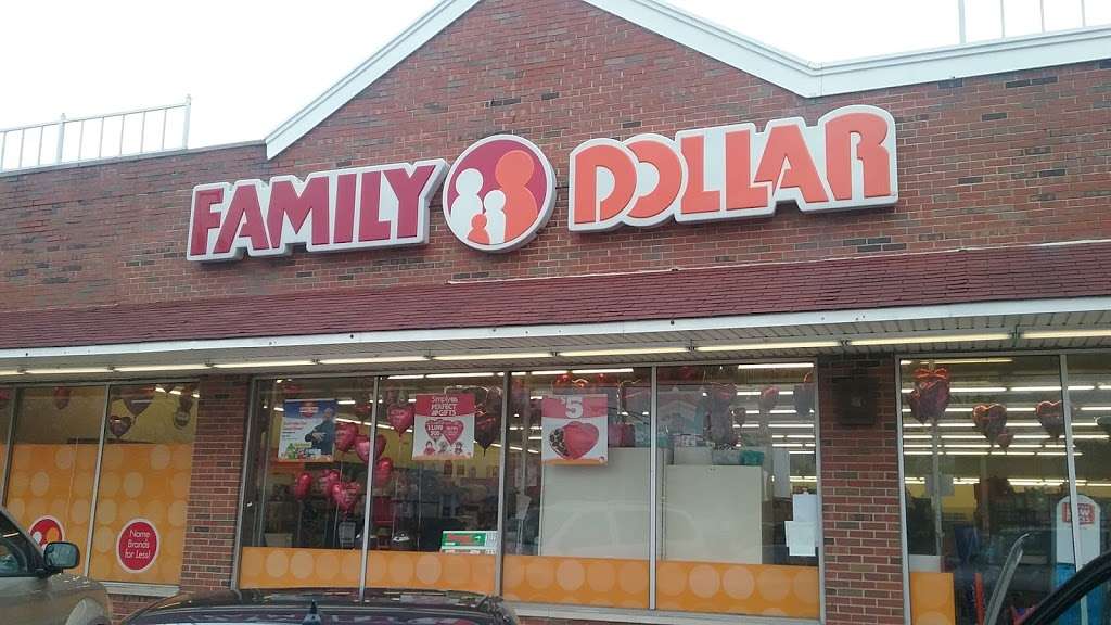 Family Dollar | 13319 S Brainard Ave, Chicago, IL 60633, USA | Phone: (773) 646-4101