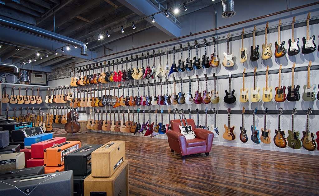 Rock N Roll Vintage Chicago Guitar Shop | 4727 N Damen Ave, Chicago, IL 60625, USA | Phone: (773) 878-8616