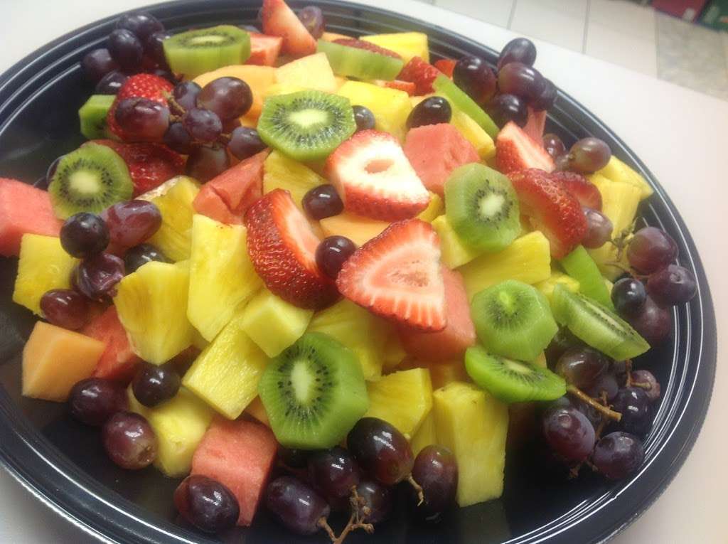 Fresh Deli | 4301 Garden City Dr # 108, Hyattsville, MD 20785, USA | Phone: (301) 731-3266